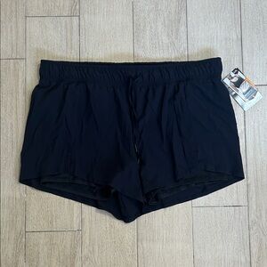 NEW NWT Avia Women's Black Athletic Shorts with Moisture Wicking Size XXL 20